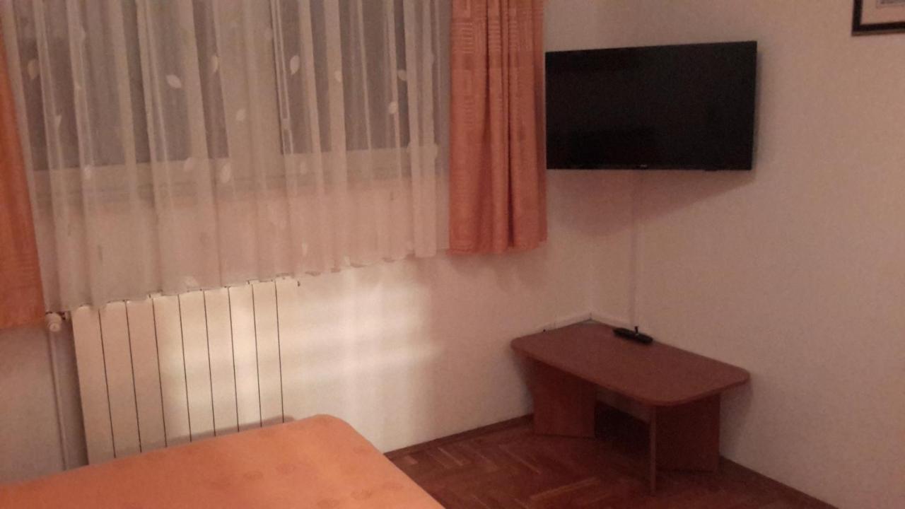 Arya Appartement Podstrana Buitenkant foto